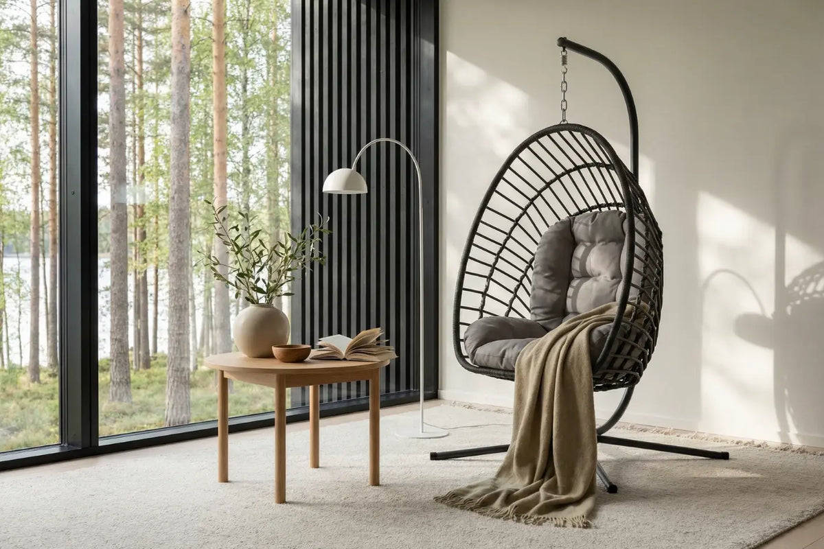 Hanging Egg Chair — product view 2