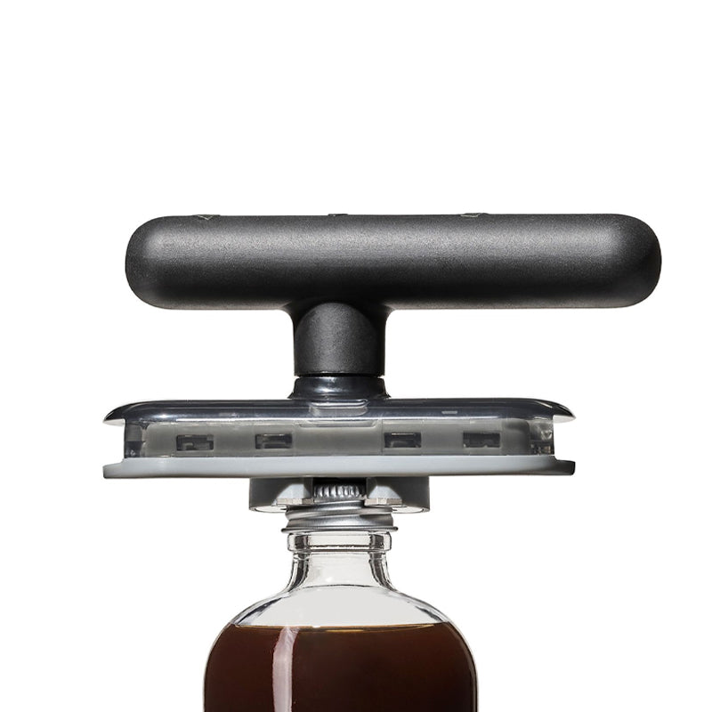 LoungeYard | Labor-saving can opener — product view 3