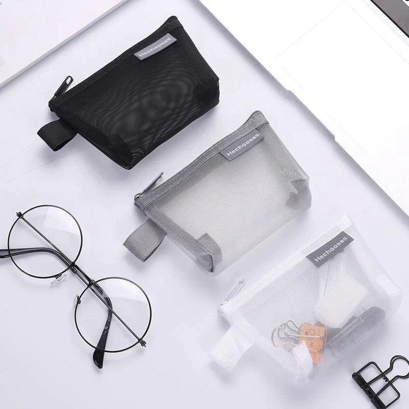 LoungeYard | Portable Mesh Storage Bag — product view 2