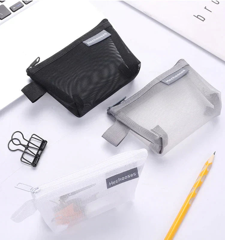 LoungeYard | Portable Mesh Storage Bag — product view 3
