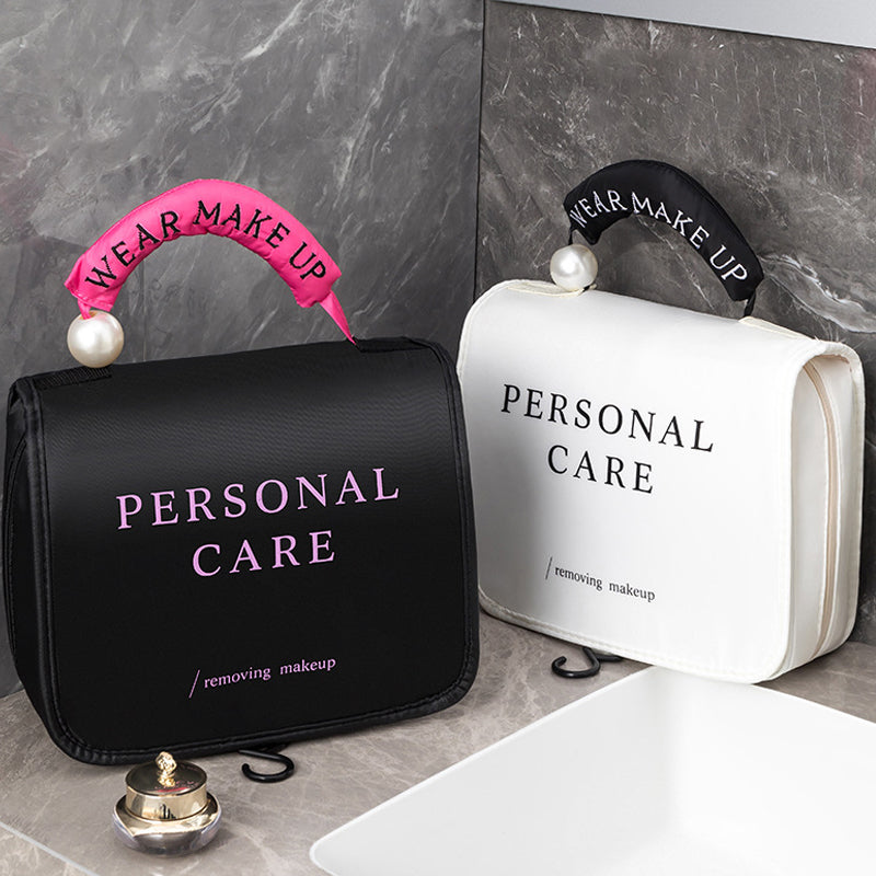 LoungeYard | Foldable portable toiletry bag — product view 2