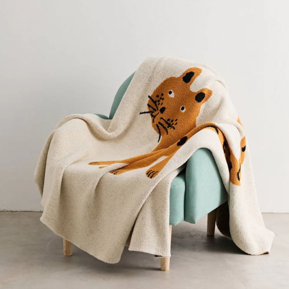 LoungeYard | Wild Paws Cozy Blanket — product view 1