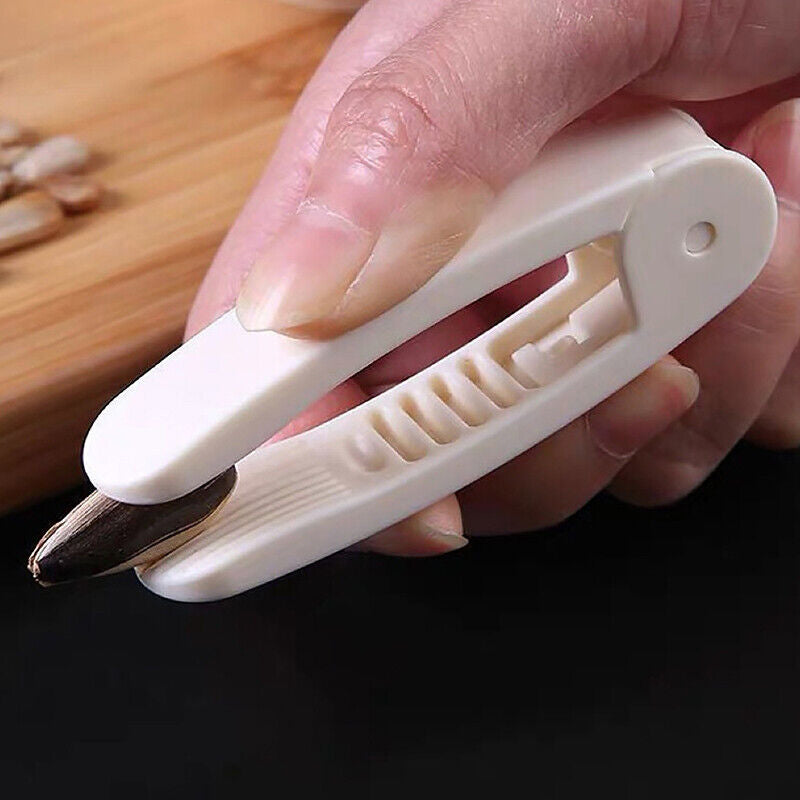 LoungeYard | Peanut Seed Peel Plastic Peanut Clip — product view 5