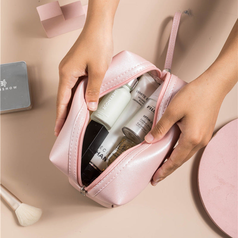 LoungeYard | Portable Mini Storage Bag — product view 2