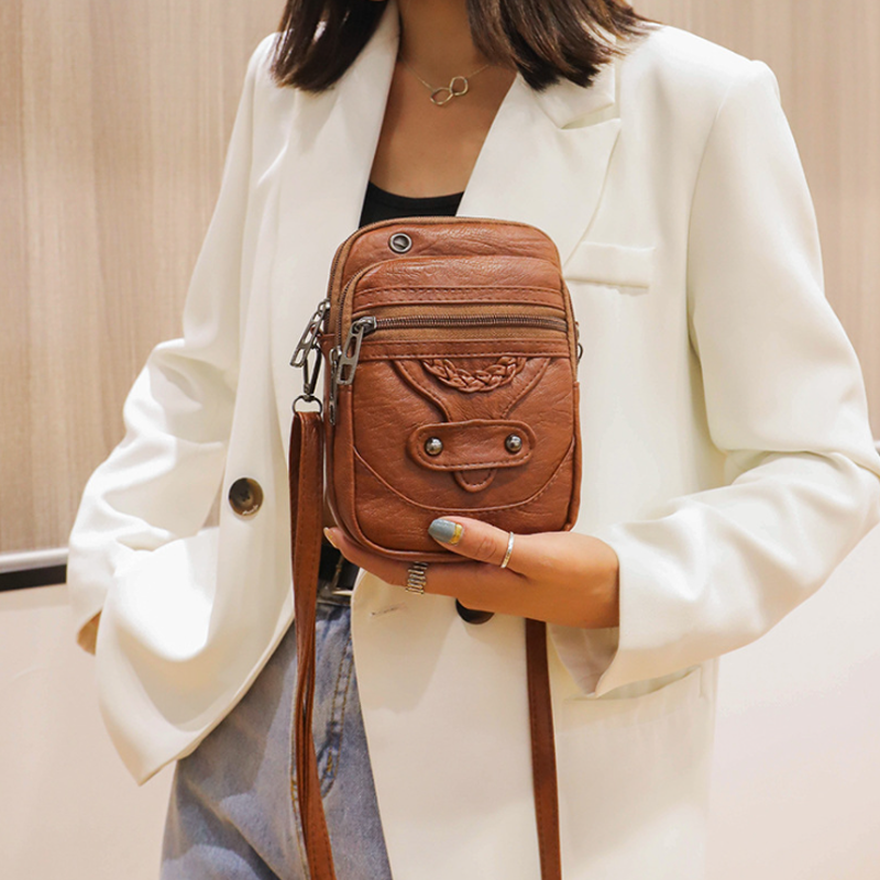 LoungeYard | Vintage Mini Shoulder Bag — product view 2