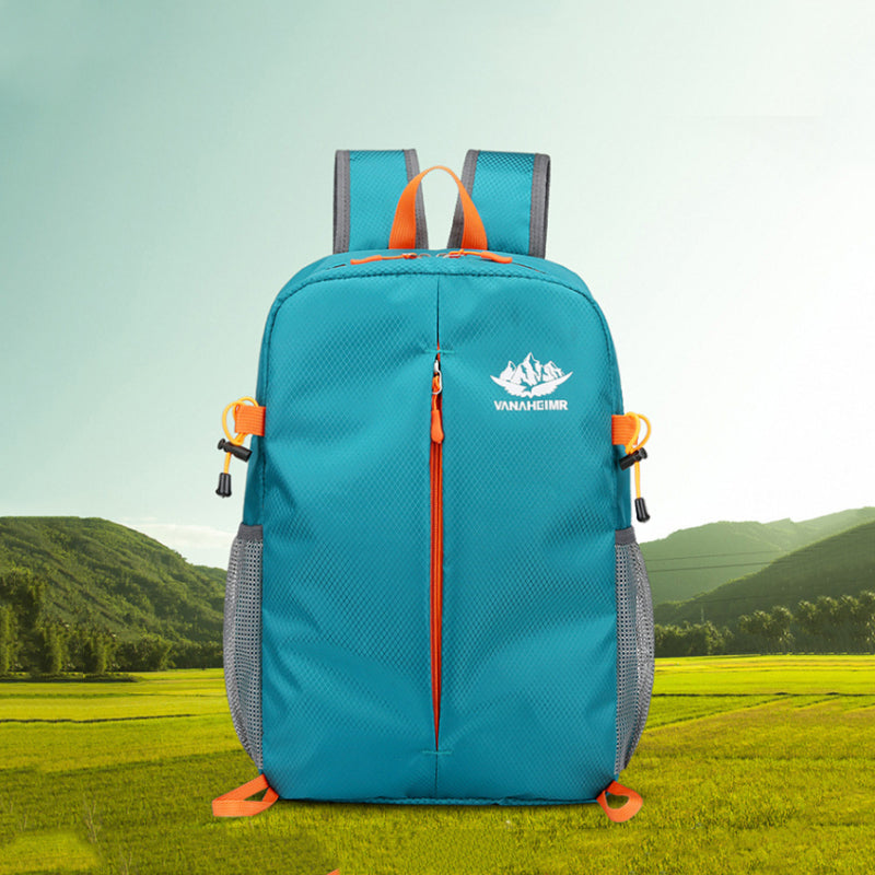 LoungeYard | Foldable Backpack — product view 2
