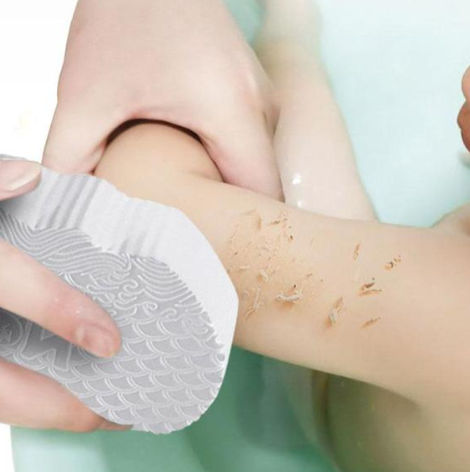 LoungeYard | Soft Body Scrubber Shower Sponge — product view 2