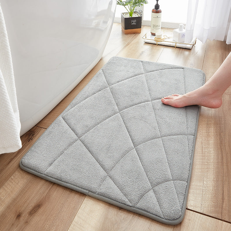 Plush Comfortable Bath Mat LoungeYard — product view 2