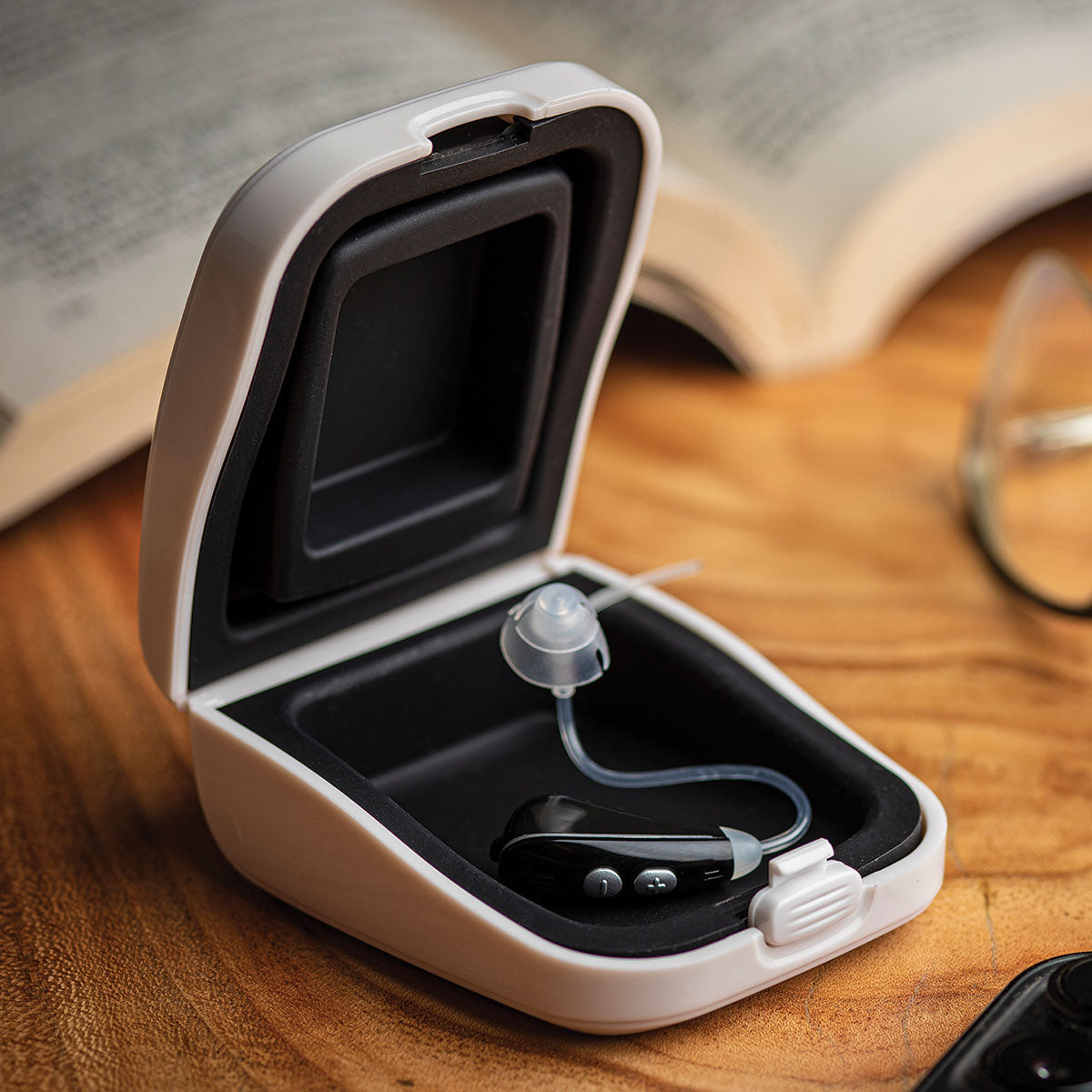 Digital Behind-The-Ear Hearing Aid — product view 1