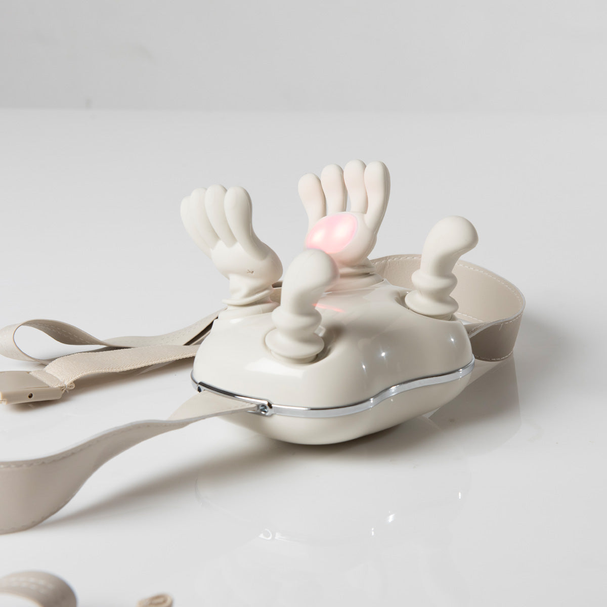 Hand Simulating Heated Shiatsu Massager — product view 3