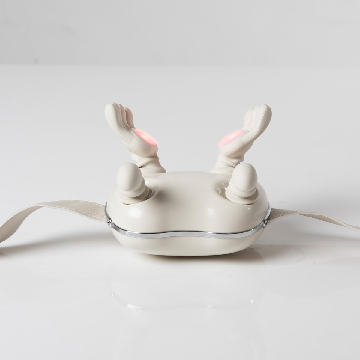 Hand Simulating Heated Shiatsu Massager — product view 4