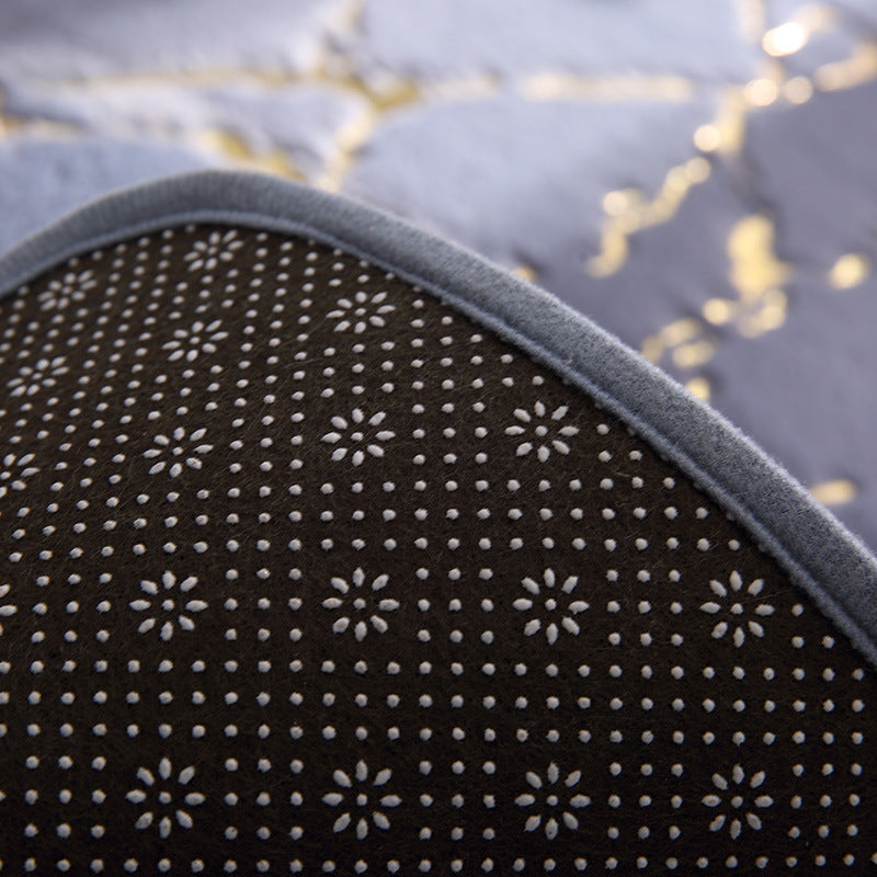 Luxurious Velvet Bath Mat Bowlift — product view 4