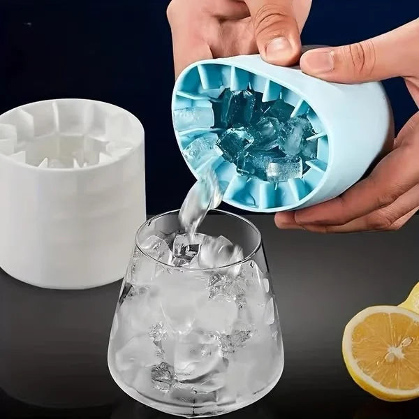LoungeYard | FrostFury — Clever ice balls for flawless drinks and a stress-free party — product view 5