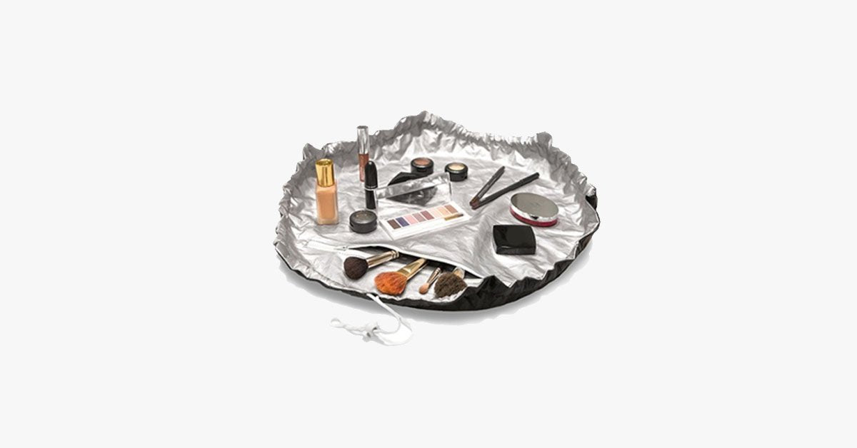 LoungeYard | Beauty Catchall Bag — product view 2