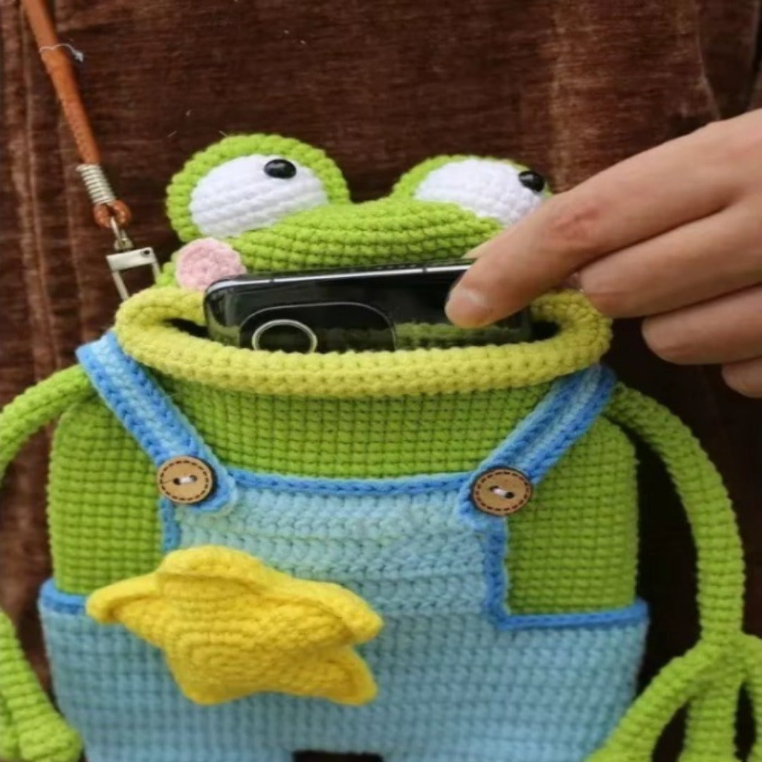 LoungeYard | Big Lips Frog Knitted Bag — product view 4