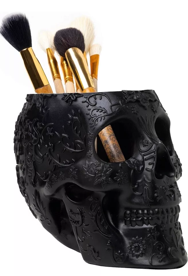 LoungeYard | Black Skull Makeup Brush Holder — product view 1