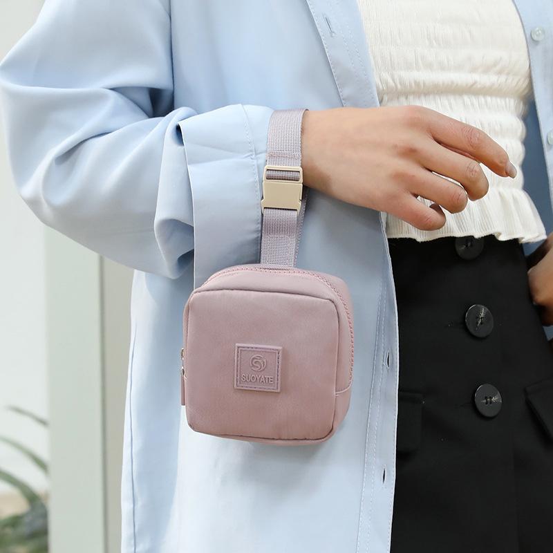 LoungeYard | Portable Coin Purse — product view 6