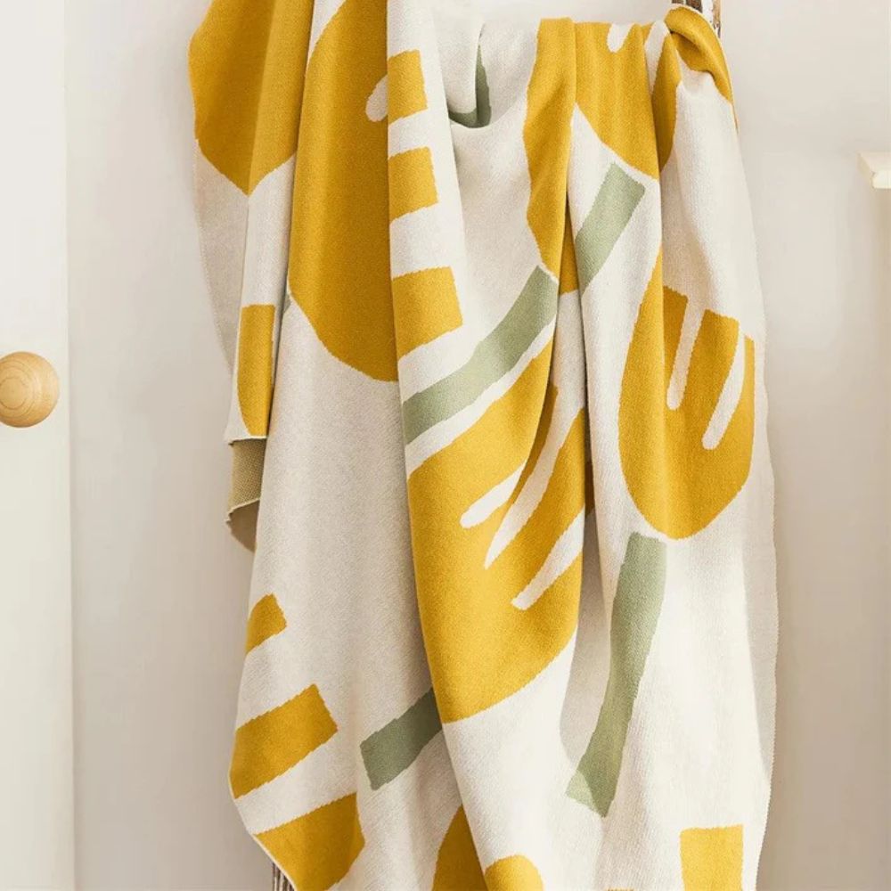 LoungeYard | Spring Tulip Floral Knitted Blanket — product view 4
