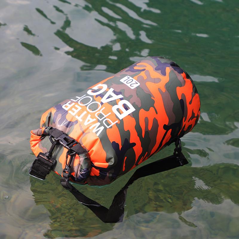 LoungeYard | Camouflage Pattern Outdoor Waterproof Bag — product view 4