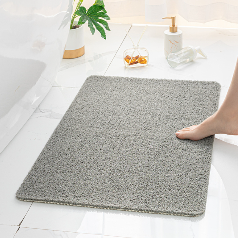 LoungeYard | Non-slip Bath Mat — product view 1