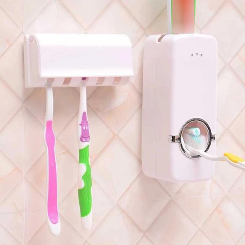LoungeYard | Wall-mounted toothbrush station — product view 5