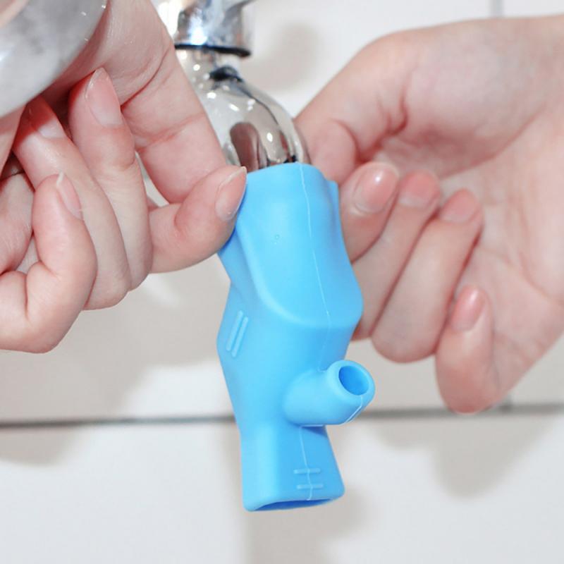 LoungeYard | Silicon Faucet Extension — product view 3