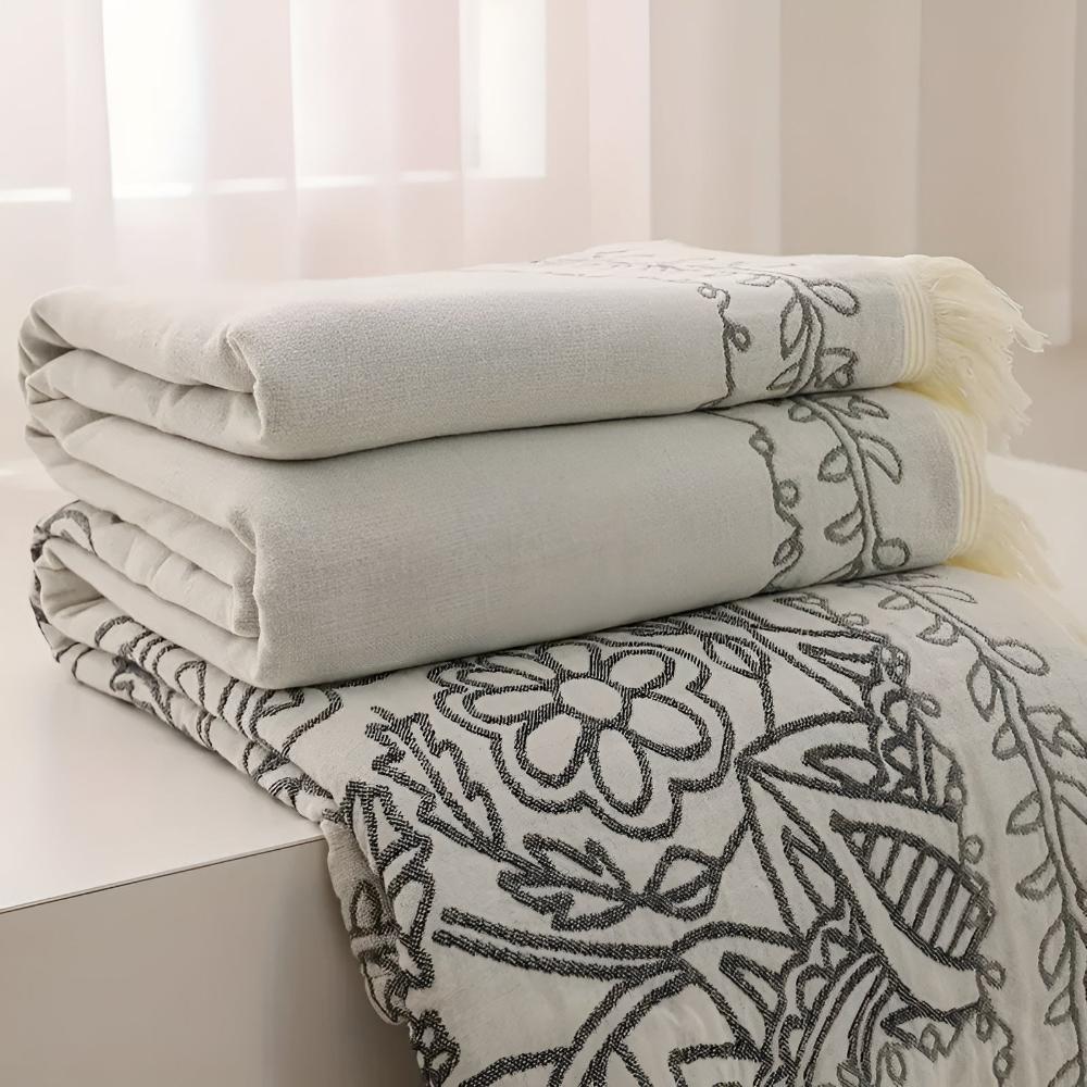 LoungeYard | Scandi Chic Cotton Blanket — product view 2