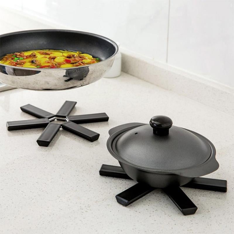 LoungeYard | Foldable Silicone Heat Resistant Mat — product view 2