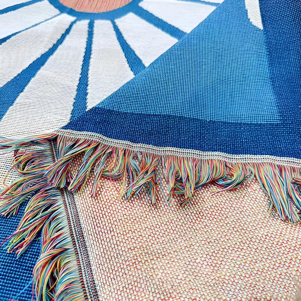 LoungeYard | Cozy Daisy Woven Throw — product view 5