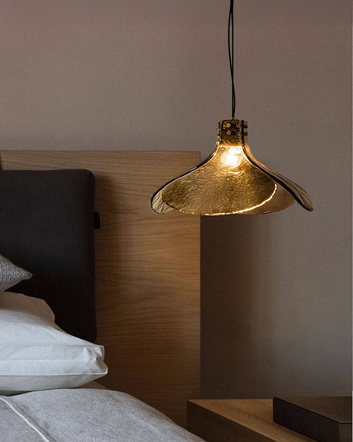 WOMO Amber Glass Petal Pendant Light-WM3163 — product view 7