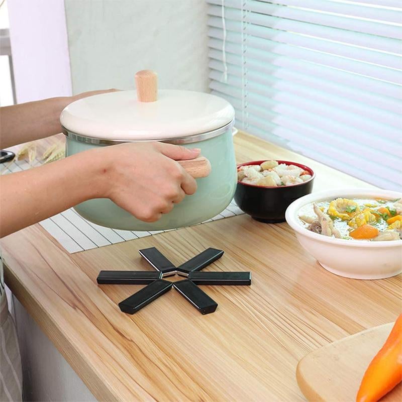 LoungeYard | Foldable Silicone Heat Resistant Mat — product view 3