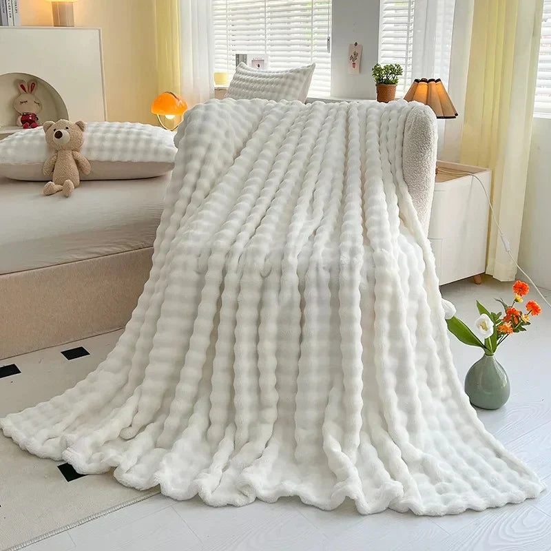 LoungeYard | Luxury Bubble Texture Fleece Blanket - BubbleNest — product view 7