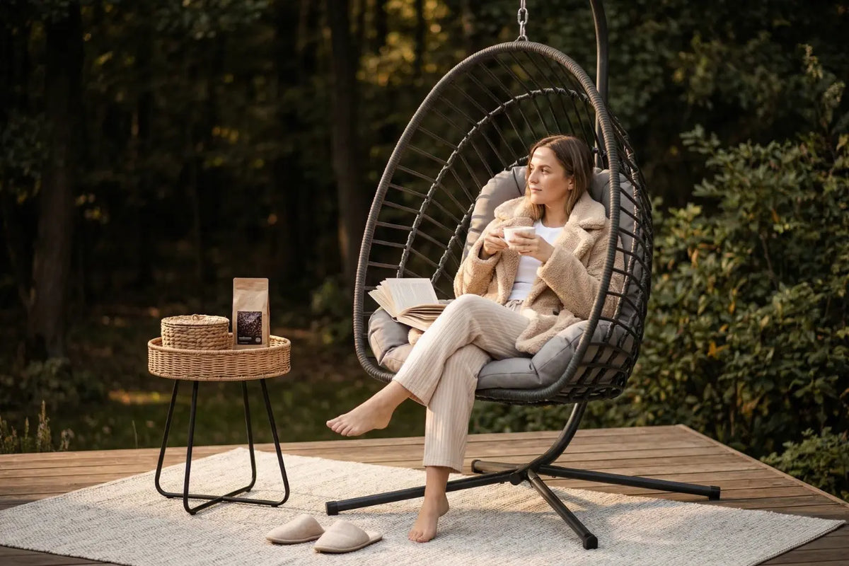 Hanging Egg Chair — product view 3