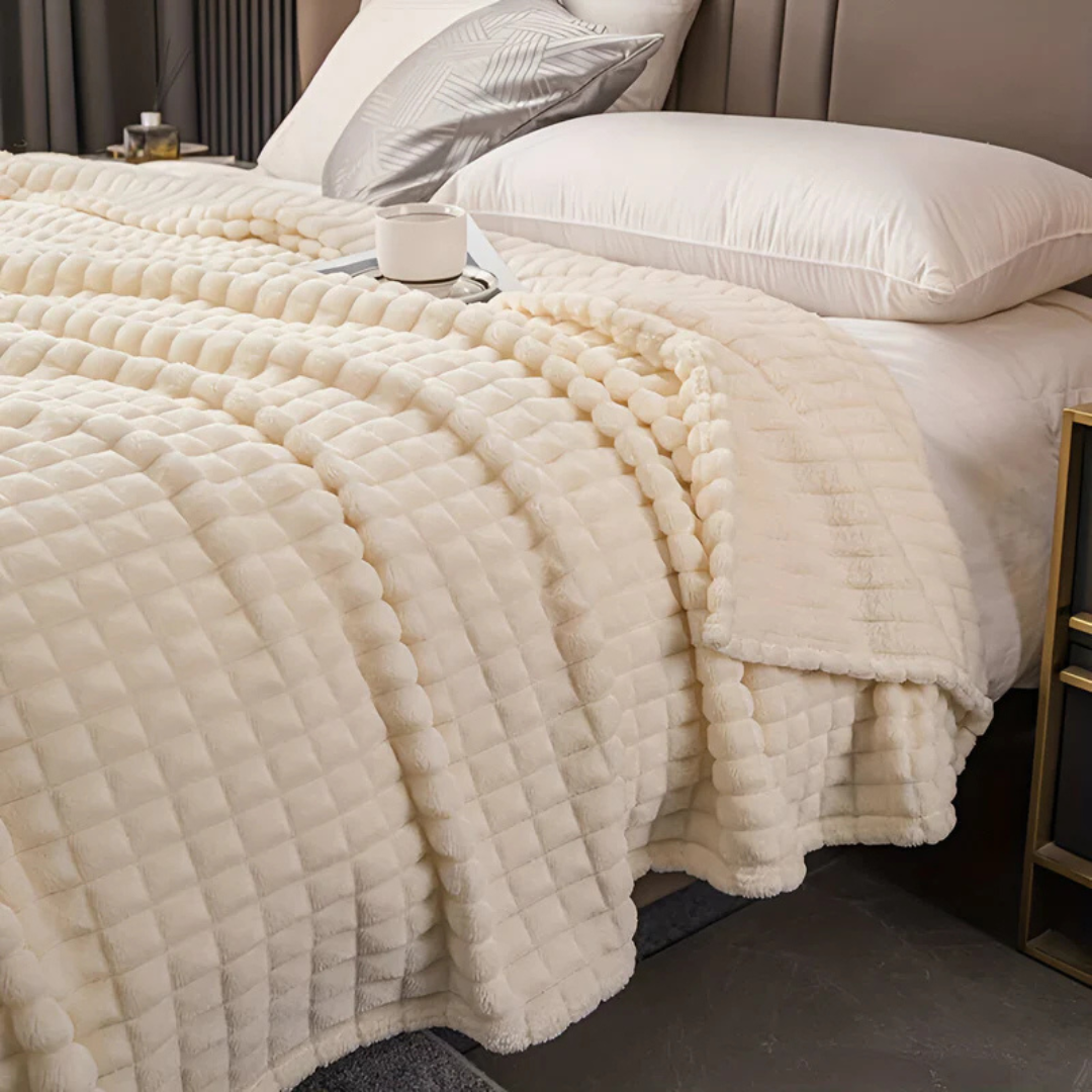 LoungeYard | Ultra Soft Fleece Blanket — product view 5