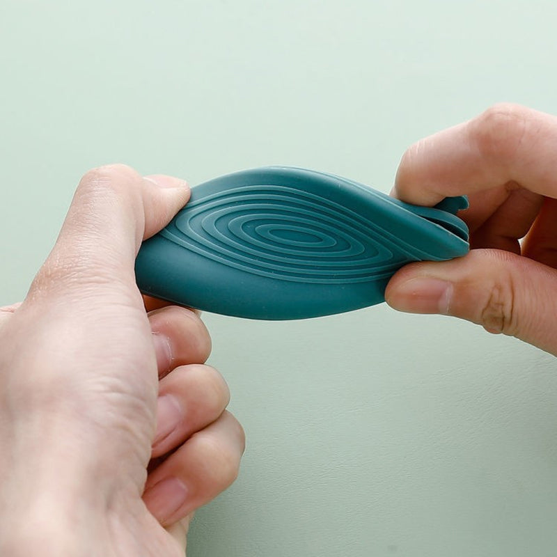 LoungeYard | Silicone Assist Handgrip Holder — product view 3