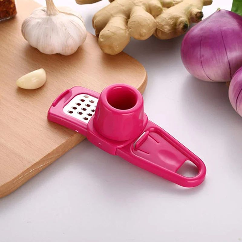 LoungeYard | Garlic Grinder, 2 Pieces — product view 3