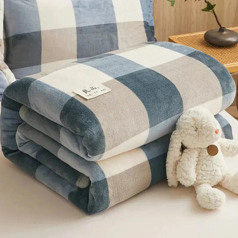LoungeYard | Thick Flannel Blanket - FlannelWarm — product view 6