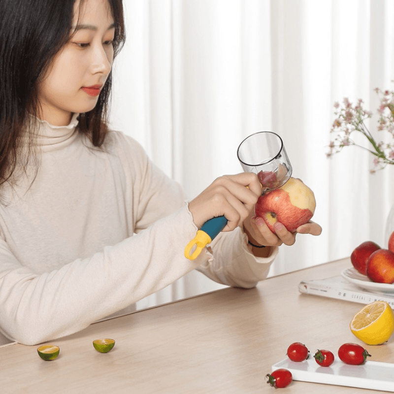 LoungeYard | Multifunctional Peeler with Storage Box — product view 3