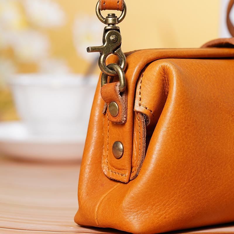 LoungeYard | Retro Handmade Bag — product view 2