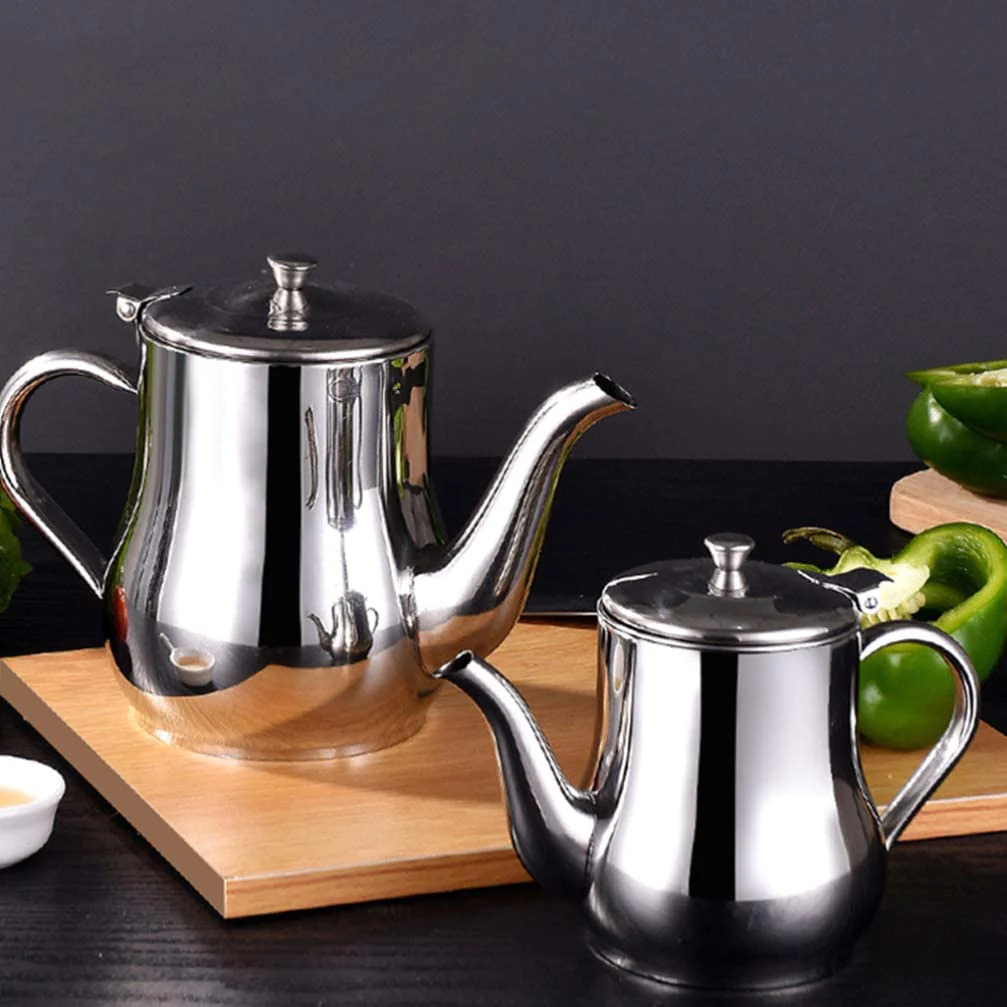 LoungeYard | Oil filter jug in stainless steel — product view 4