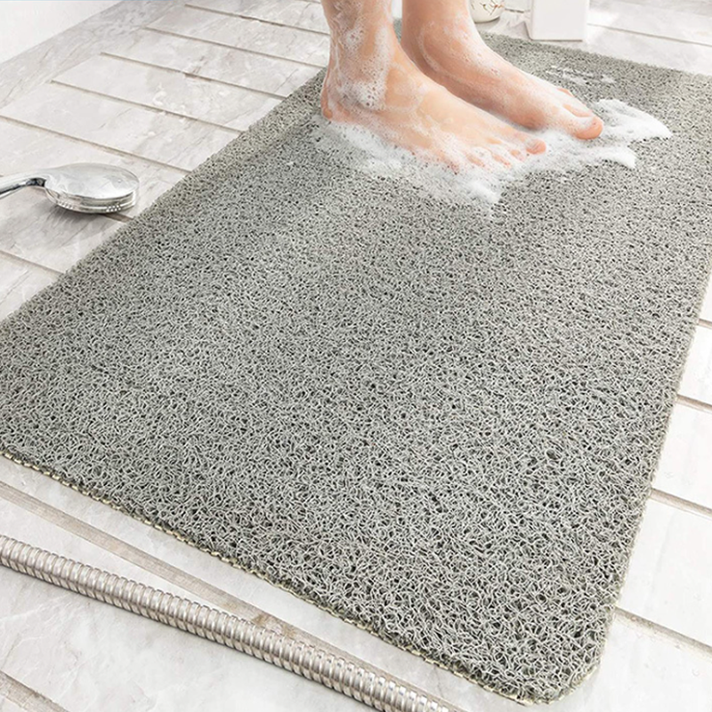LoungeYard | Non-slip Bath Mat — product view 2