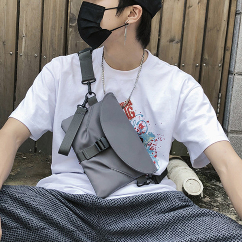 LoungeYard | Men's New Messenger Outdoor Sports Chest Leisure Multifunction Bag — product view 4