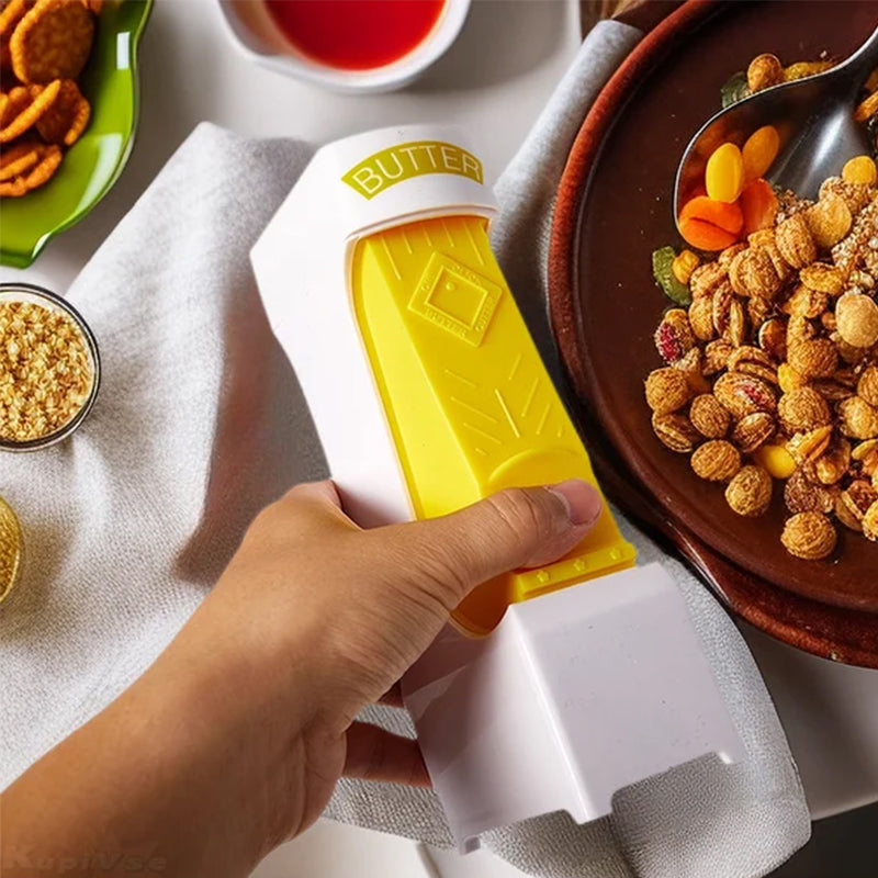 LoungeYard | One-Handed Butter Cutter — product view 3