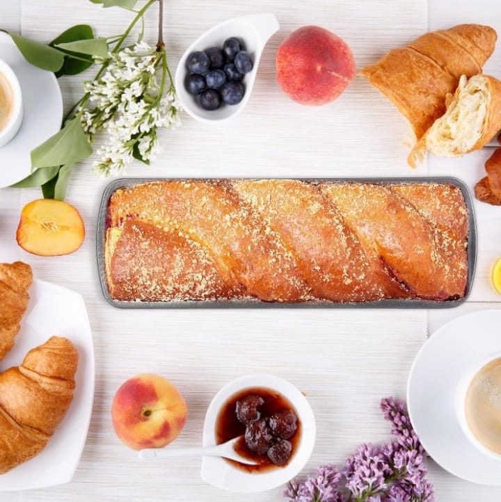 LoungeYard | 27cm Long Bread Baking Pan — product view 3