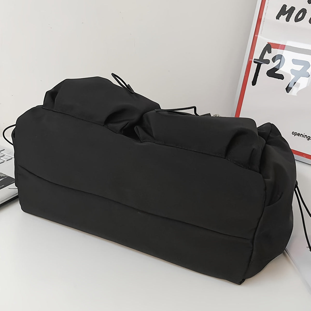 LoungeYard | UrbanLiner Nylon Messengerbag – Black Shoulder Bag with Zipper for Daily Use — product view 5