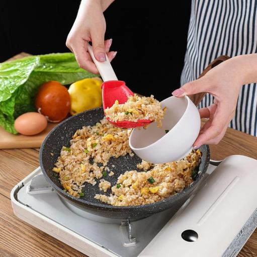 LoungeYard | Creative Grater Garlic Ginger Multifunctional Spoon — product view 4