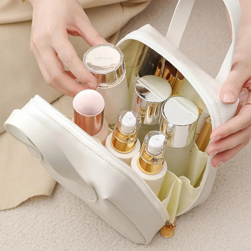LoungeYard | Large capacity waterproof cosmetic bag — product view 5