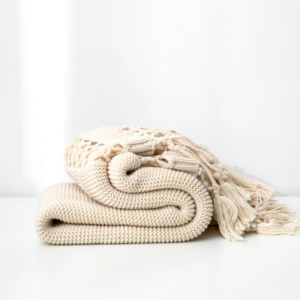 LoungeYard | Snug Knit Woven Tassel Blanket — product view 2