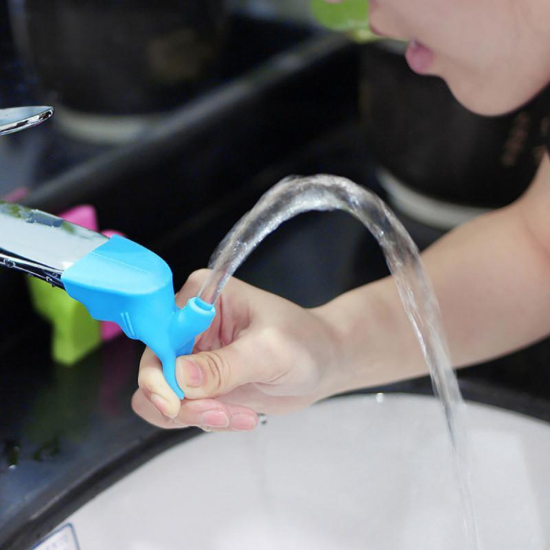 LoungeYard | Silicon Faucet Extension — product view 1