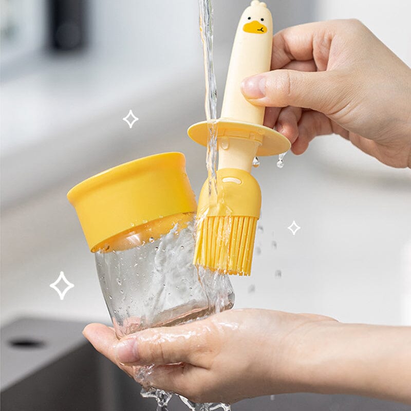 LoungeYard | Oil dispenser with brush for BBQ — product view 2
